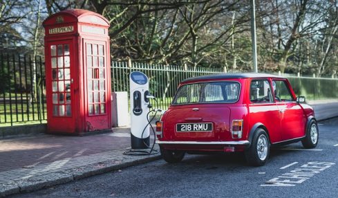 Classic electric mini