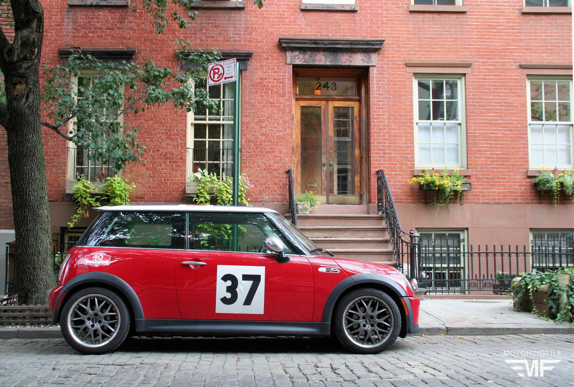 A Guide to the R50, R52 & R53 MINI Cooper Special Editions